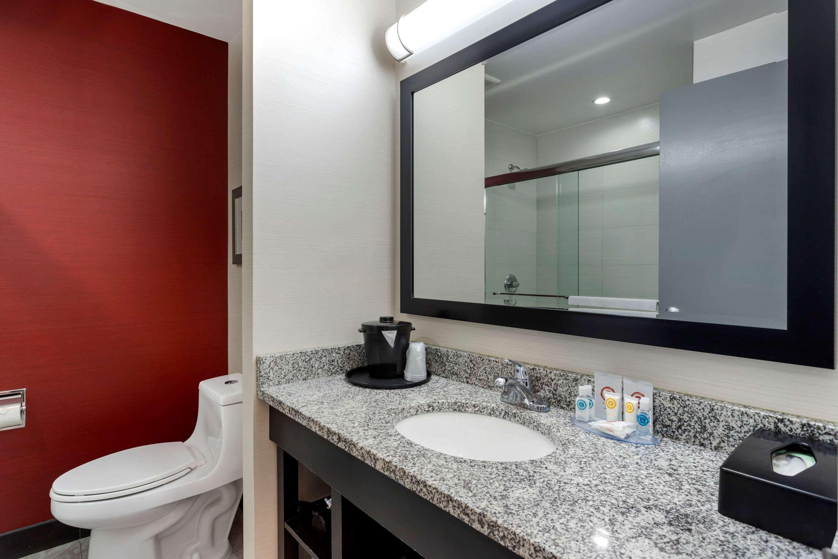 ניו יורק Comfort Inn & Suites Near Stadium מראה חיצוני תמונה