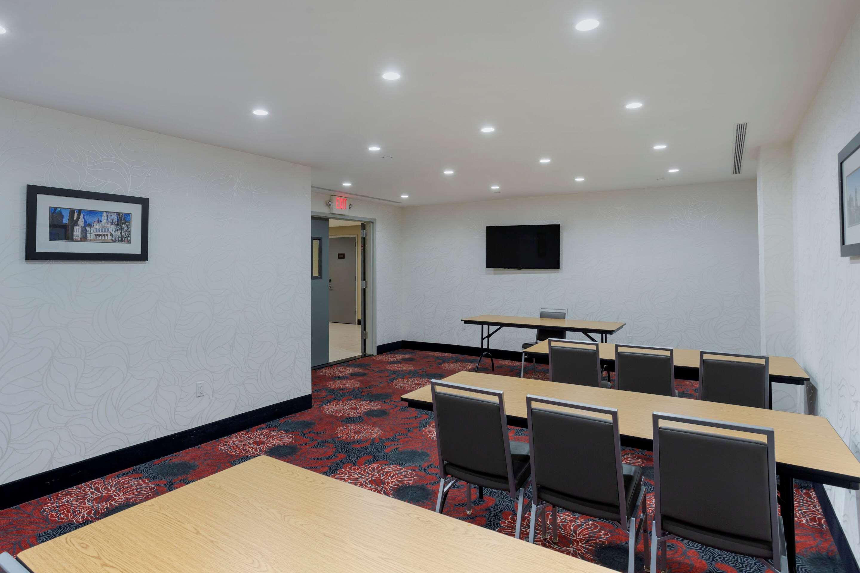 ניו יורק Comfort Inn & Suites Near Stadium מראה חיצוני תמונה