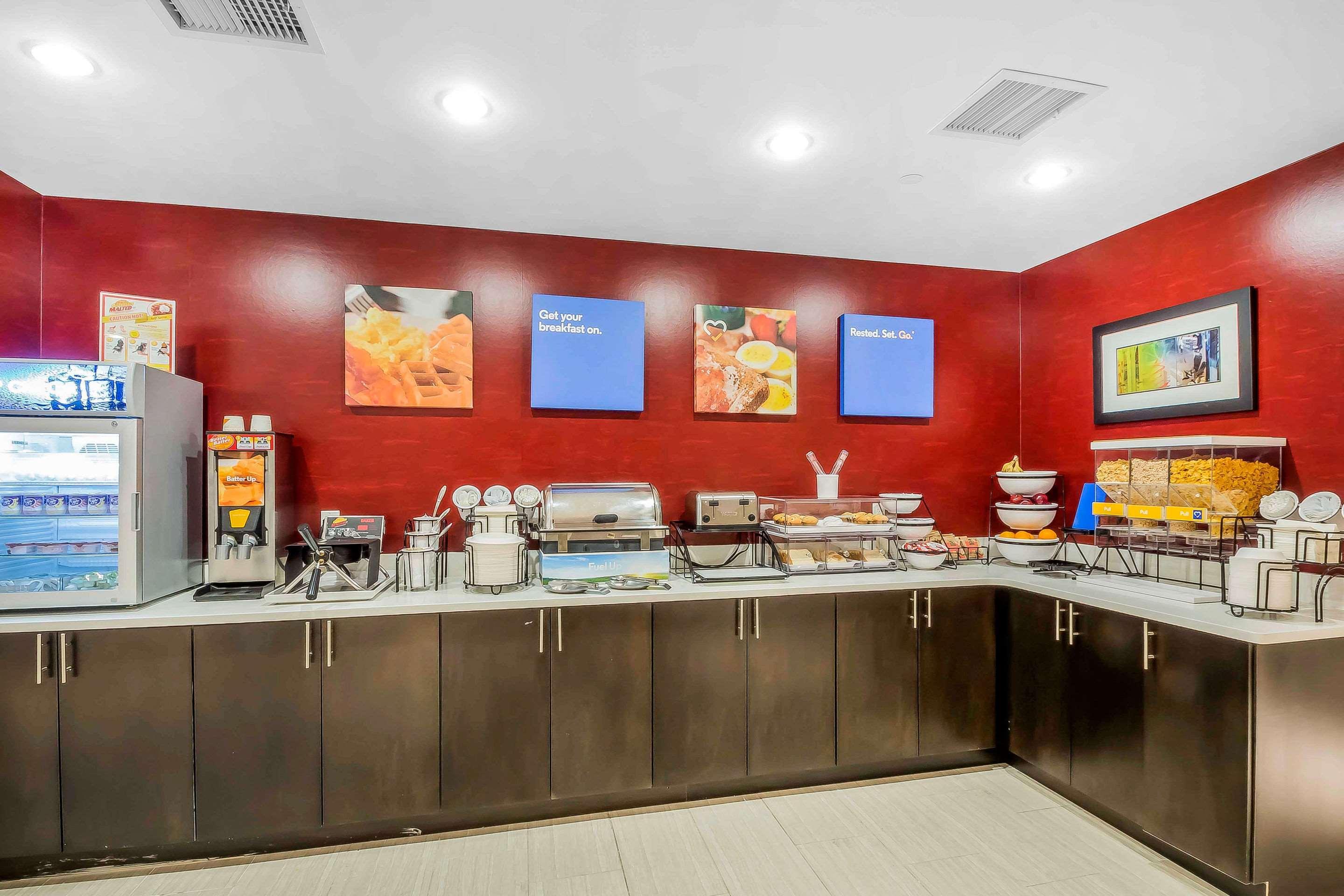 ניו יורק Comfort Inn & Suites Near Stadium מראה חיצוני תמונה