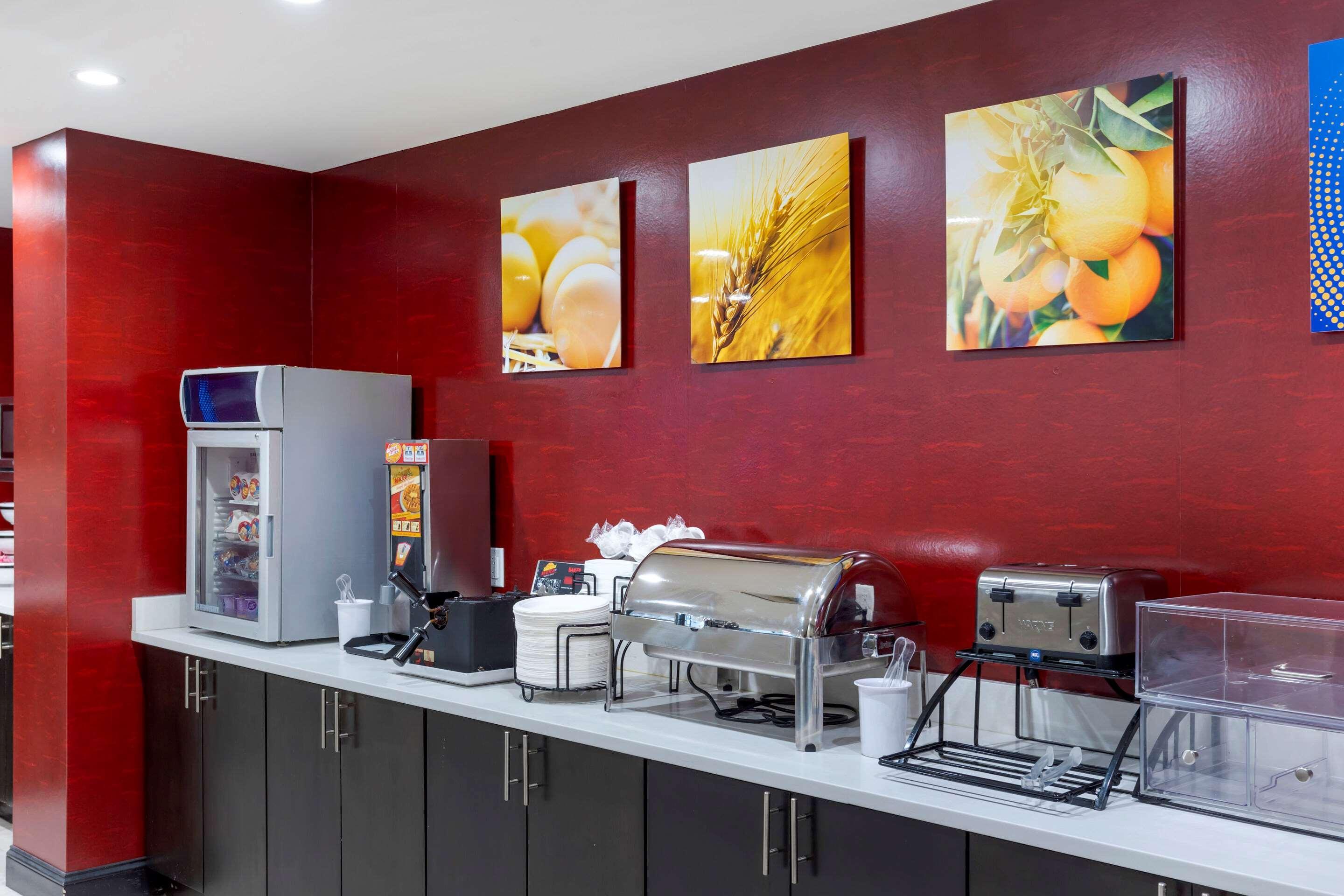 ניו יורק Comfort Inn & Suites Near Stadium מראה חיצוני תמונה