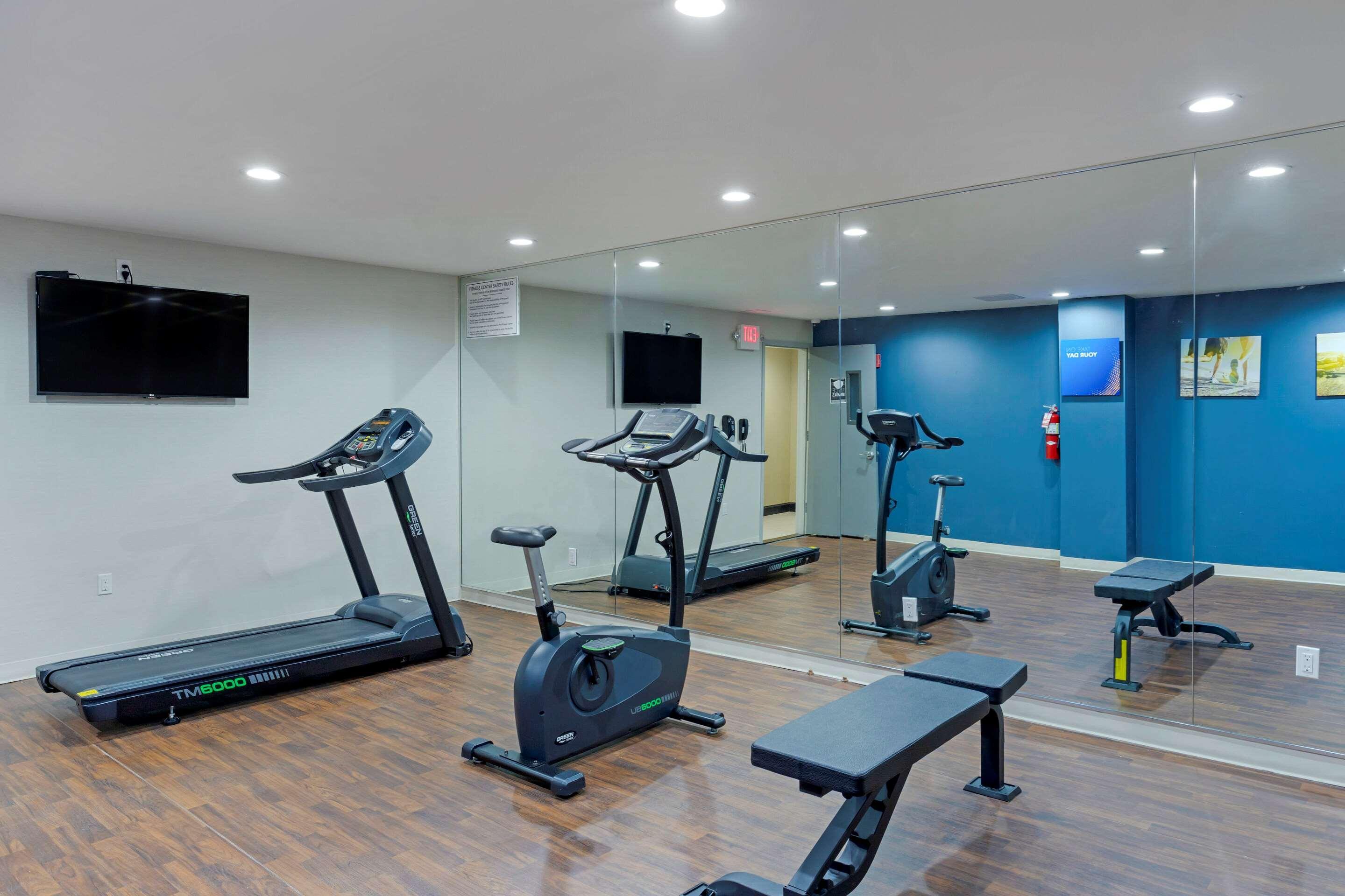 ניו יורק Comfort Inn & Suites Near Stadium מראה חיצוני תמונה
