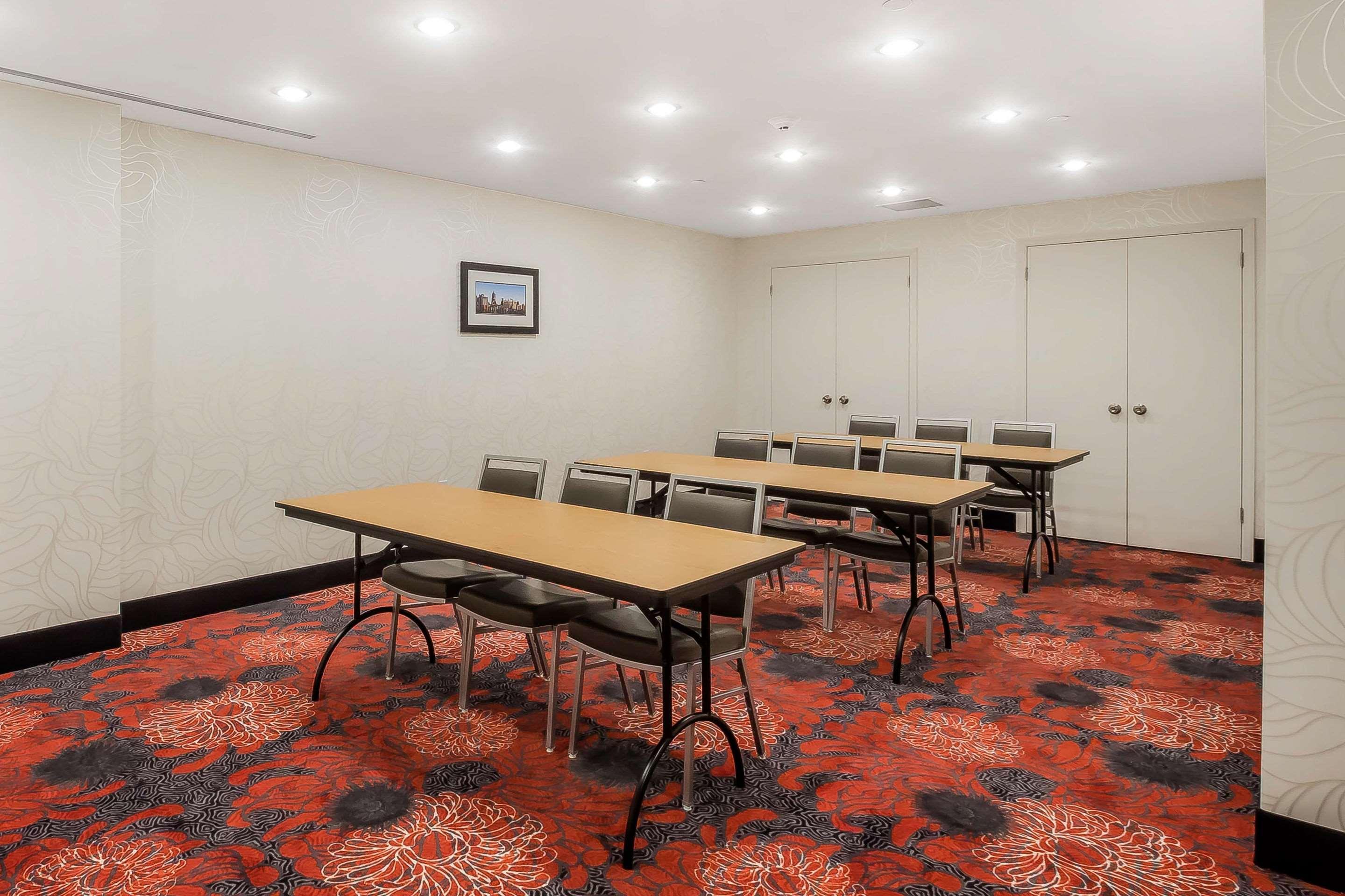 ניו יורק Comfort Inn & Suites Near Stadium מראה חיצוני תמונה